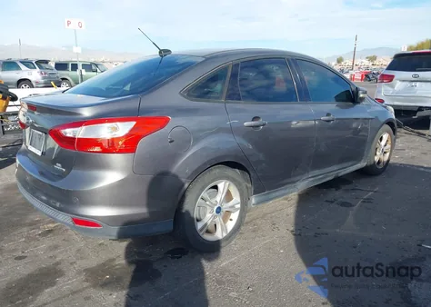 2014 Ford Focus Se z USA, uszkodzony, nr VIN 1FADP3F29EL254857
